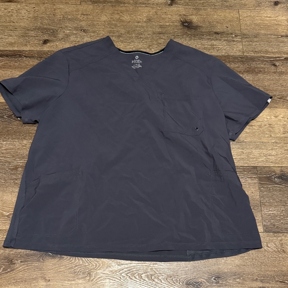 Cherokee men’s gray scrub top 4XL‎